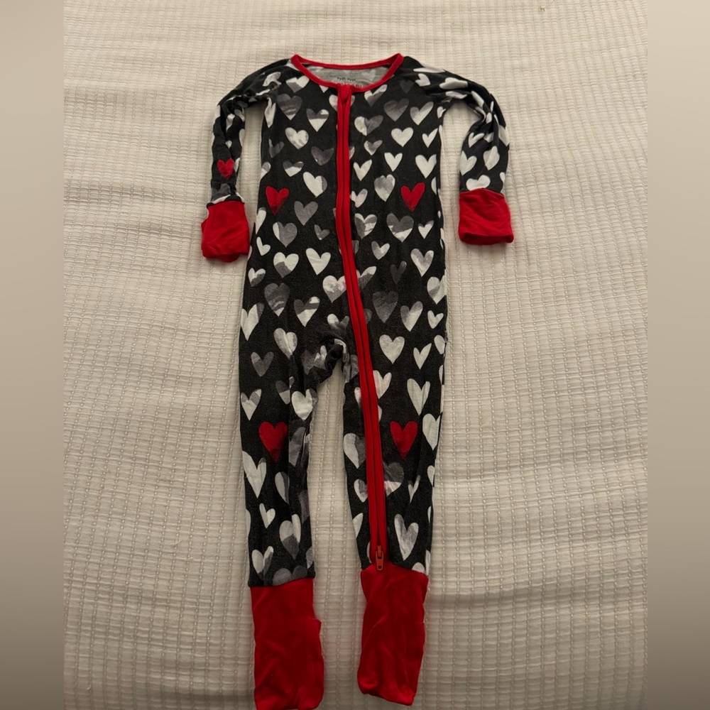 Little Sleepies red heart valentine zippy sz 12-18 month